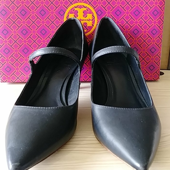 Tory Burch Navy Mary Jane Pointy Toe Kitten Heels - Picture 2 of 5